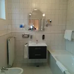 Hotel Quellenhof 3*