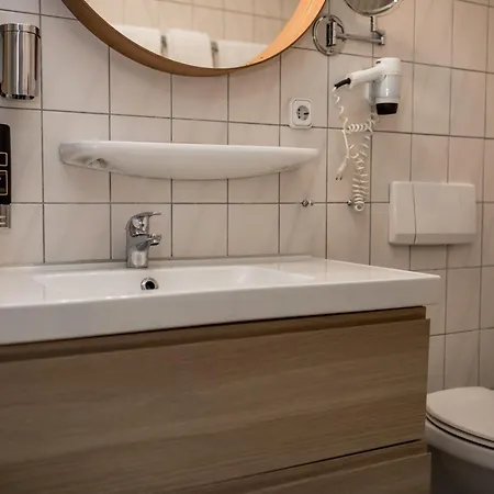 Quellenhof 3*